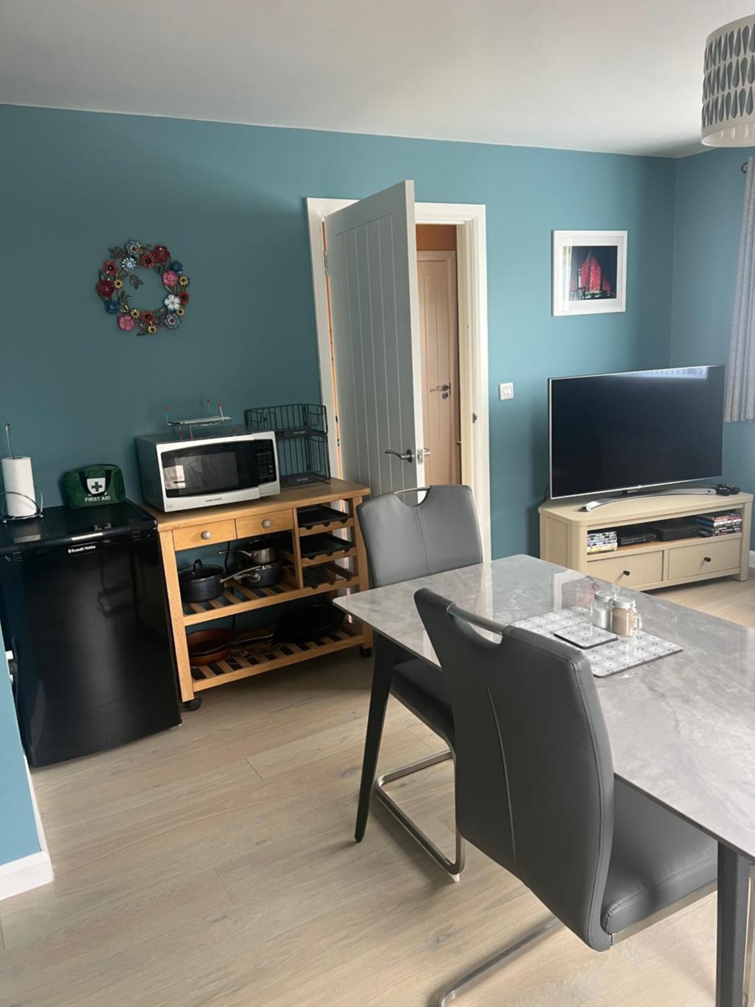 'Kodi'S Place' Well Appointed 1 Bedroom Apartment With Excellent Transport Links And Free Wi-Fi Whiteabbey Екстер'єр фото