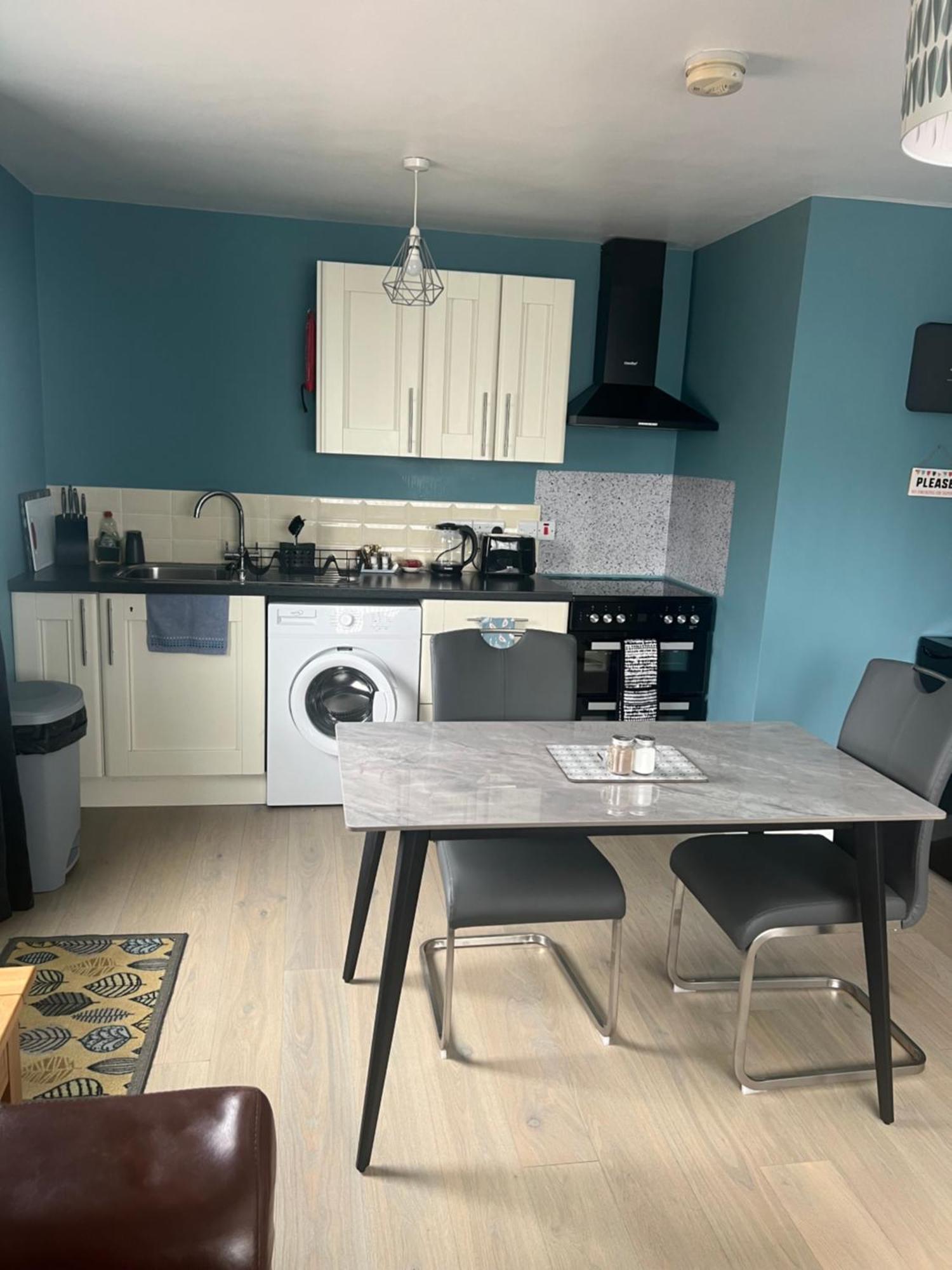 'Kodi'S Place' Well Appointed 1 Bedroom Apartment With Excellent Transport Links And Free Wi-Fi Whiteabbey Екстер'єр фото